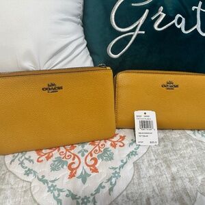 Coach Flax Accessoriess, wallet and wristlet